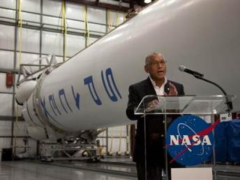 Giám đốc NASA, Charles Bolden : Đưa người lên Hỏa tinh là một ưu tiên của NASA.