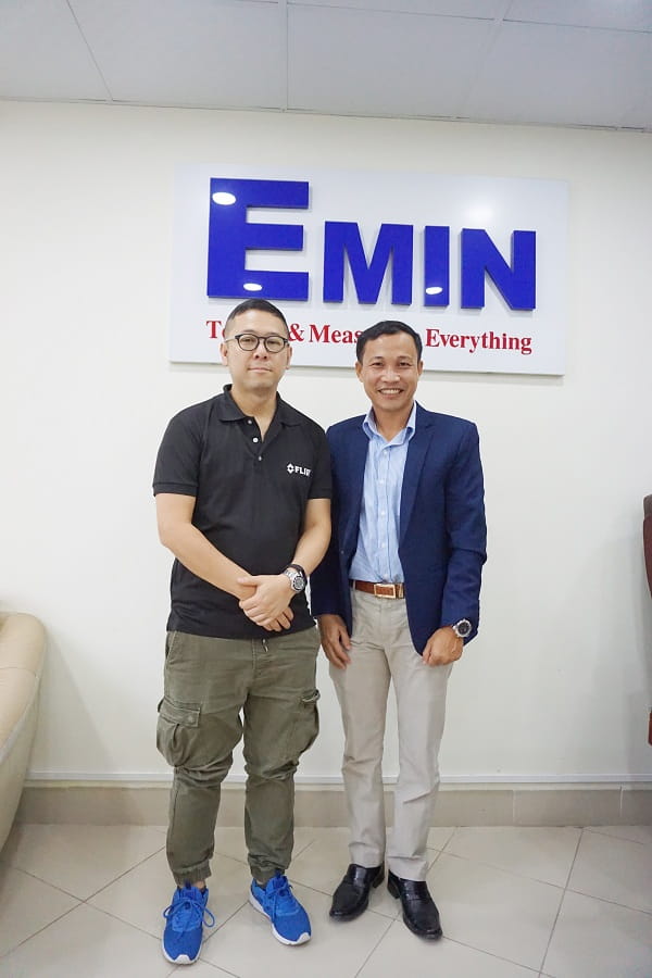 đại diện Hãng FLIR Hong Kong - Ông Raymond Lau sang thăm, trao đổi kế hoạch phát triển dòng sản phẩm FLIR tại thị trường Việt Nam.